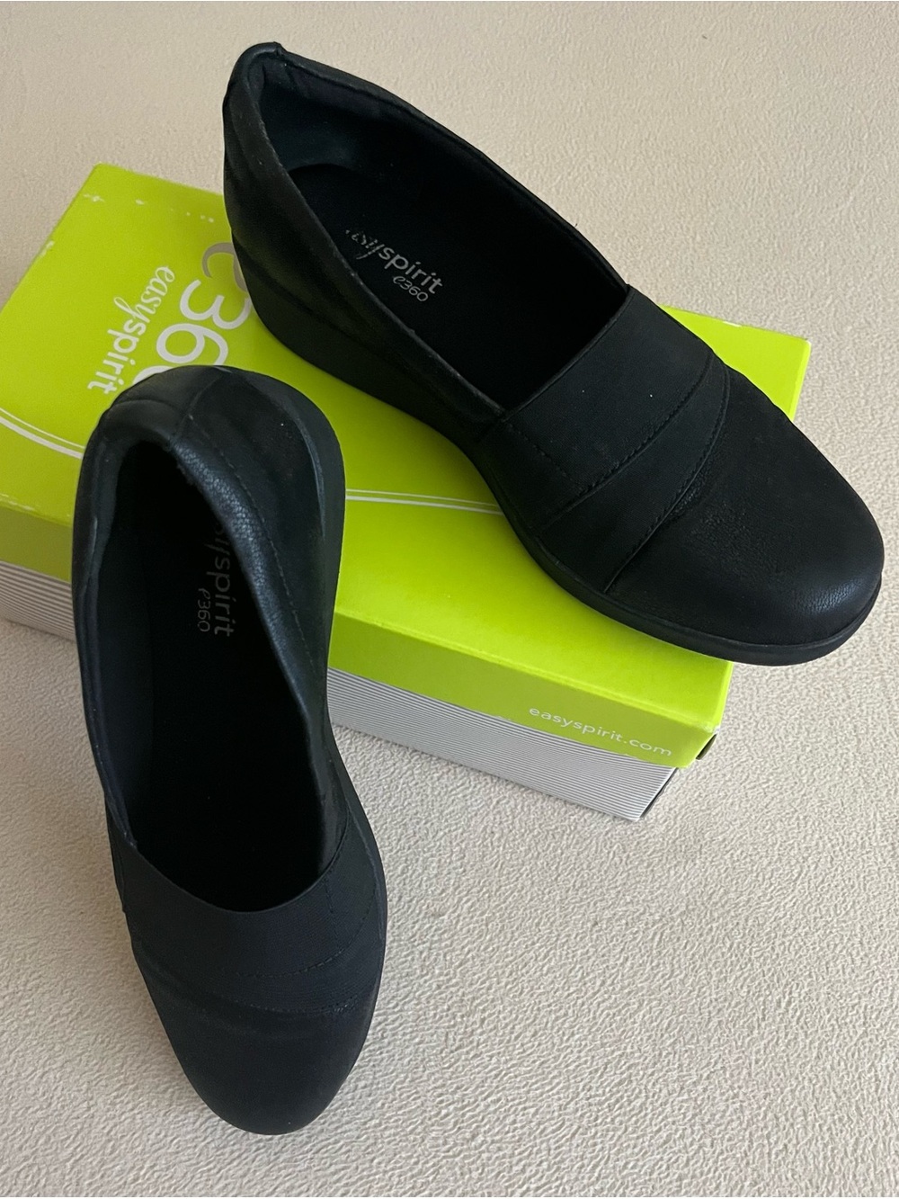 Easy Spirit e360 Eskaleo Black Slip-On Casual Flats